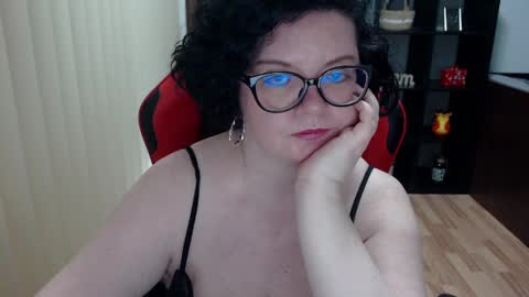 Snapshot of misstruble chatting on February 2025 01:22:01 PM MissTruble online show from February 2025 01:22:01 PM