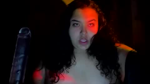 Snapshot of missvalentines chatting on January 2025 04:06:01 AM Miss Valentine online show from January 2025 04:06:01 AM