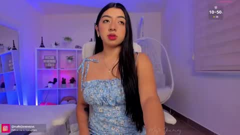 Snapshot of missvancouver_ chatting on November 2025 12:06:02 PM Mafe Jimenez online show from November 2025 12:06:02 PM