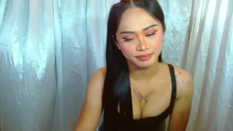 SweetViolet online show from May 2026 01:59:01 PM