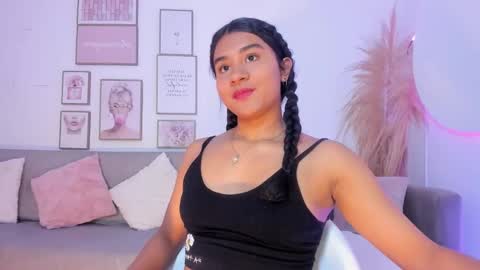 Snapshot of missy_lowe chatting on September 2025 05:35:02 PM missy_lowe online show from September 2025 05:35:02 PM