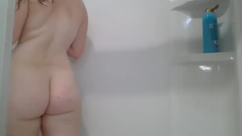 Snapshot of missylove2323 chatting on November 2025 06:13:02 AM MissyLove2323 online show from November 2025 06:13:02 AM