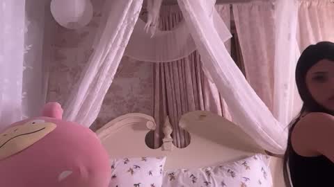 Snapshot of missymacx chatting on April 2026 05:27:01 AM missymacx online show from April 2026 05:27:01 AM