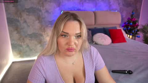 Snapshot of missyymartinezz chatting on January 2025 07:52:02 AM Amely online show from January 2025 07:52:02 AM