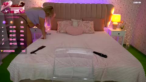 Snapshot of missyymartinezz chatting on February 2025 03:35:01 PM Amely online show from February 2025 03:35:01 PM