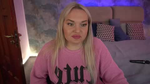 Snapshot of missyymartinezz chatting on February 2025 07:53:02 AM Amely online show from February 2025 07:53:02 AM