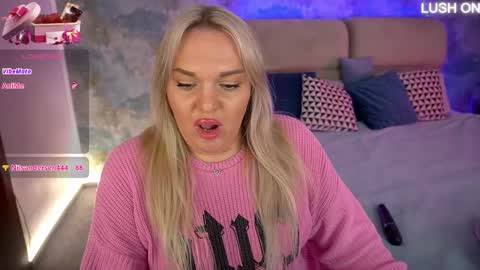 Snapshot of missyymartinezz chatting on February 2025 01:08:02 PM Amely online show from February 2025 01:08:02 PM