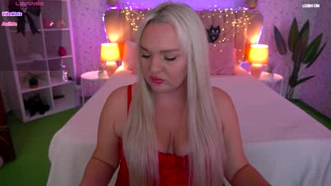 Snapshot of missyymarty chatting on October 2025 03:46:02 PM missyymarty online show from October 2025 03:46:02 PM