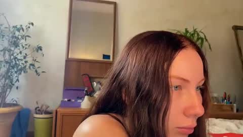 Zlata online show from October 2025 08:01:01 AM