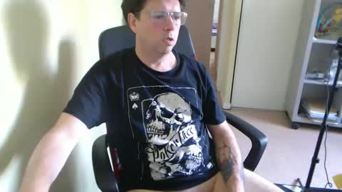 Snapshot of mistercoeur1 chatting on April 2026 03:25:02 PM mistercoeur online show from April 2026 03:25:02 PM