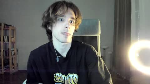 Snapshot of misterhult chatting on December 2024 08:23:02 AM My name is Anton Bogatyrev online show from December 2024 08:23:02 AM