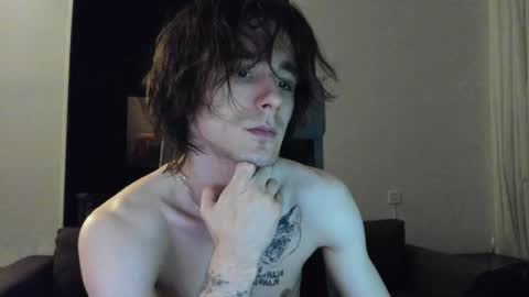 Snapshot of misterhult chatting on February 2025 03:30:02 PM My name is Anton Bogatyrev online show from February 2025 03:30:02 PM