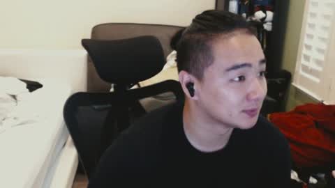 Snapshot of misterlionking chatting on August 2026 09:42:02 PM Eric online show from August 2026 09:42:02 PM