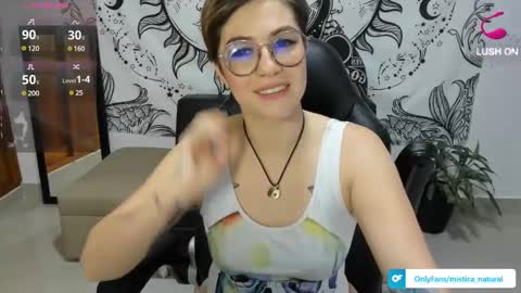Snapshot of mistica_natural1 chatting on December 2024 01:36:01 AM Mistica Natural online show from December 2024 01:36:01 AM