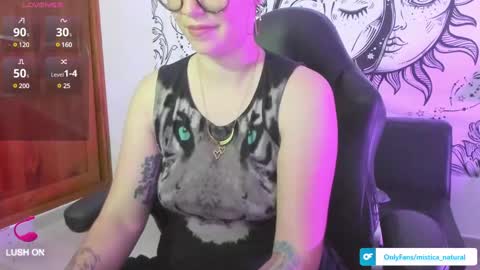 Snapshot of mistica_natural1 chatting on January 2025 12:38:01 AM Mistica Natural online show from January 2025 12:38:01 AM