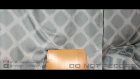 Mistique Groves online show from October 2025 03:04:02 AM