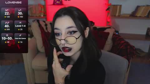 Snapshot of mistress__marcelline chatting on October 2025 09:32:01 AM Marcelline online show from October 2025 09:32:01 AM