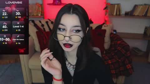 Snapshot of mistress__marcelline chatting on October 2025 09:43:01 AM Marcelline online show from October 2025 09:43:01 AM