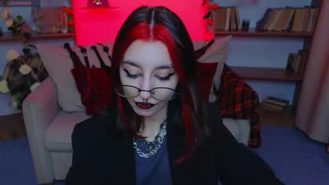 Snapshot of mistress__marcelline chatting on October 2025 09:50:02 AM Marcelline online show from October 2025 09:50:02 AM