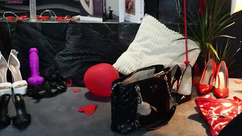 Darsy online show from February 2026 01:51:02 PM