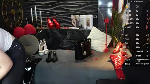 Darsy online show from February 2026 01:51:01 PM