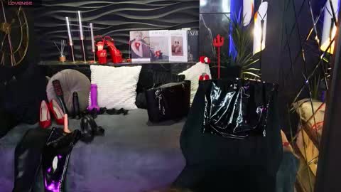 Darsy online show from March 2026 01:48:02 PM