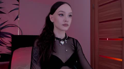 Snapshot of mistress_mialibra chatting on December 2024 01:53:02 AM Mistress Mia online show from December 2024 01:53:02 AM
