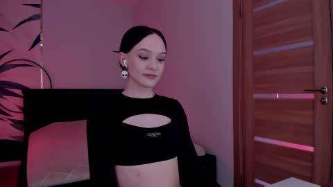 Snapshot of mistress_mialibra chatting on February 2025 07:34:01 AM Mistress Mia online show from February 2025 07:34:01 AM