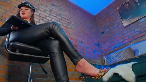 mistress_milana_ online show from December 2024 03:21:01 PM