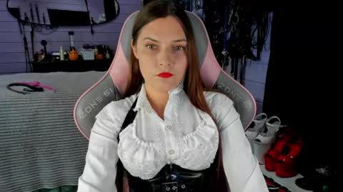 Dirty Priest and Ivi online show from August 2026 06:43:02 PM