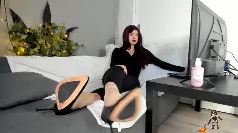 Snapshot of mistress_succubus chatting on March 2026 05:23:01 AM MistressSuccubus online show from March 2026 05:23:01 AM