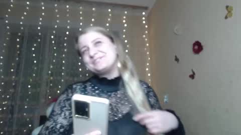 mistresscaro online show from April 2026 08:17:01 PM