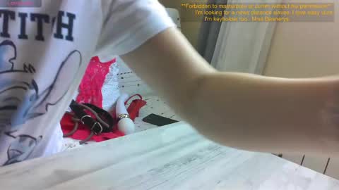 Snapshot of mistressdaenerys chatting on March 2025 08:43:01 AM Mistress Daenerys online show from March 2025 08:43:01 AM