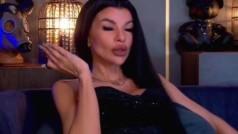 Snapshot of mistresselenia chatting on April 2026 02:40:01 PM Elenia online show from April 2026 02:40:01 PM
