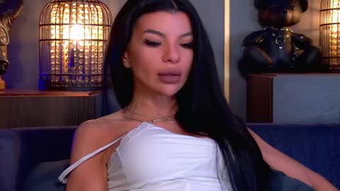 Snapshot of mistresselenia chatting on April 2026 12:58:02 PM Elenia online show from April 2026 12:58:02 PM