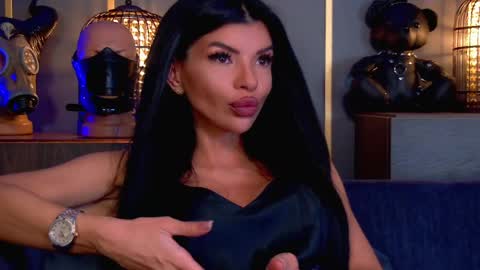 Snapshot of mistresselenia chatting on May 2026 10:09:01 AM Elenia online show from May 2026 10:09:01 AM
