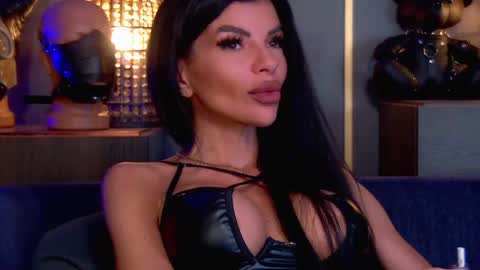 Snapshot of mistresselenia chatting on May 2026 02:45:01 PM Elenia online show from May 2026 02:45:01 PM