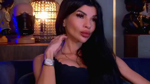 Snapshot of mistresselenia chatting on May 2026 03:06:01 PM Elenia online show from May 2026 03:06:01 PM
