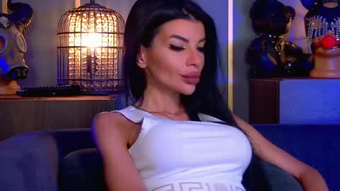 Snapshot of mistresselenia chatting on May 2026 11:49:01 AM Elenia online show from May 2026 11:49:01 AM