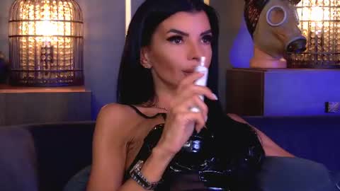 Snapshot of mistresselenia chatting on June 2026 10:30:02 AM Elenia online show from June 2026 10:30:02 AM