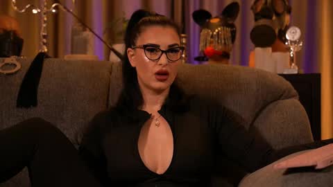 Mistress Kelly online show from November 2025 01:38:02 AM