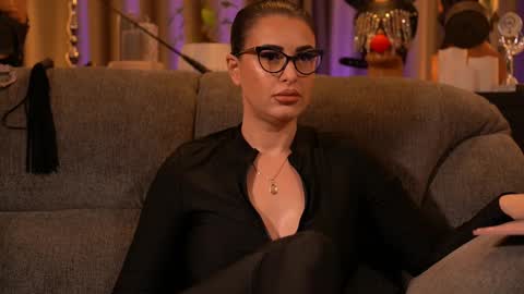 Mistress Kelly online show from November 2025 11:59:01 PM