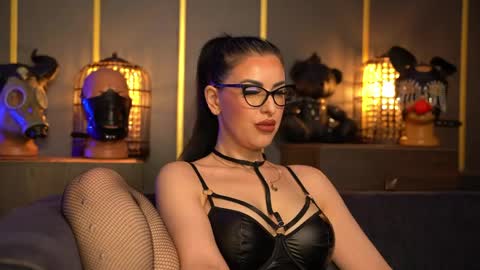 Mistress Kelly online show from May 2026 07:40:02 PM