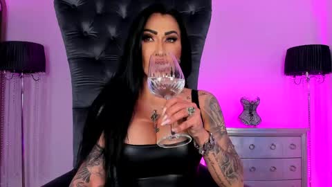 mistresskennya online show from May 2026 06:16:02 PM