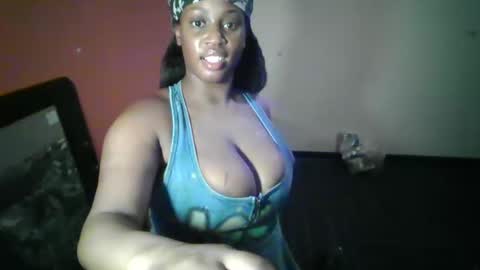 Snapshot of mistressmochareign chatting on March 2026 05:44:01 AM mistressmochareign online show from March 2026 05:44:01 AM