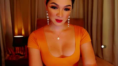 Snapshot of mistressseductionleah chatting on December 2024 06:19:01 AM Leah online show from December 2024 06:19:01 AM