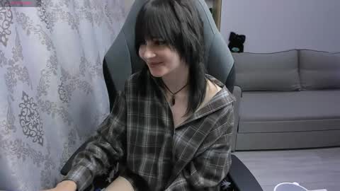 misty_dark online show from May 2026 12:32:02 PM