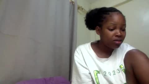 Snapshot of misty_shee chatting on November 2025 07:08:02 AM misty_shee online show from November 2025 07:08:02 AM