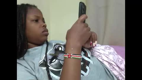 Snapshot of misty_shee chatting on January 2026 07:22:01 AM misty_shee online show from January 2026 07:22:01 AM