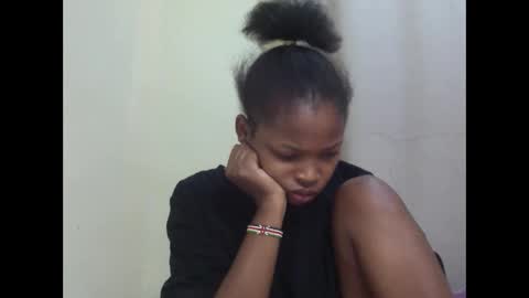 Snapshot of misty_shee chatting on February 2026 06:40:02 AM misty_shee online show from February 2026 06:40:02 AM